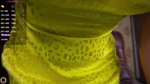 Snapshot of your_priya_77 chatting on 09/21/25, 06:42 sonam online show from 09/21/25, 06:42