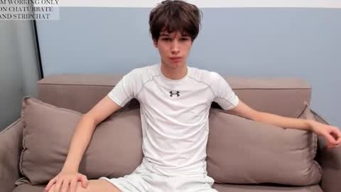 Snapshot of your_shy_guy chatting on 09/26/25, 06:23 your_shy_guy online show from 09/26/25, 06:23