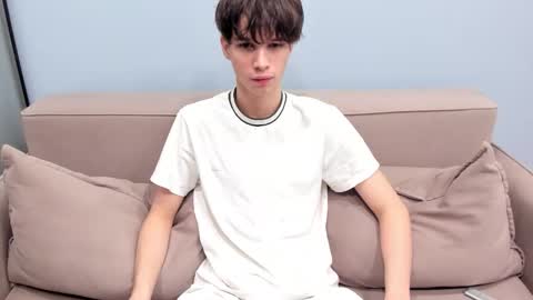 your_shy_guy online show from 02/08/26, 03:21