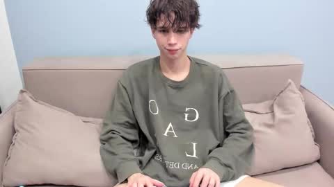 your_shy_guy online show from 02/16/26, 07:54