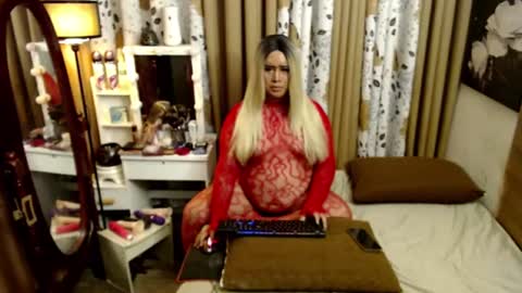 your_sissy_lyn online show from 06/23/26, 11:03
