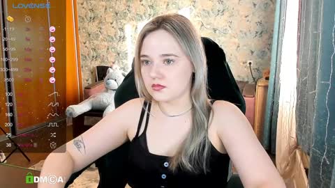 Molly online show from 02/05/25, 09:36