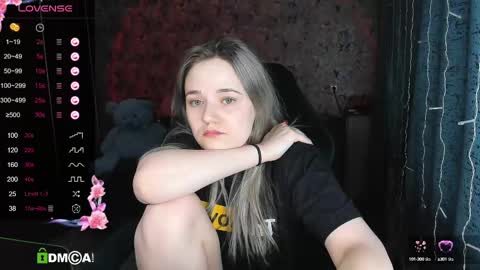 Molly online show from 03/10/25, 03:52