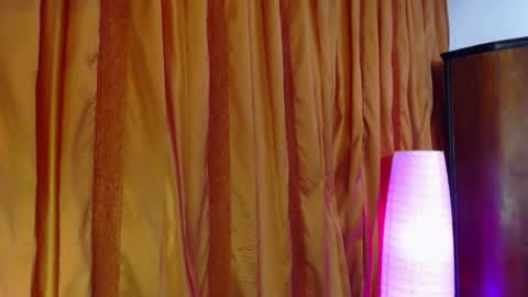 Snapshot of your_wild_fantasy chatting on 12/13/25, 07:53 your_wild_fantasy online show from 12/13/25, 07:53