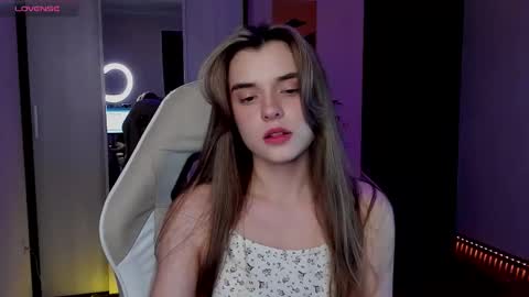 Anikka online show from 09/26/25, 05:50