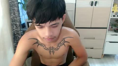 yourasian_eric online show from 04/13/26, 03:56