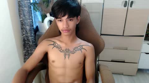 yourasian_eric online show from 04/29/26, 03:32