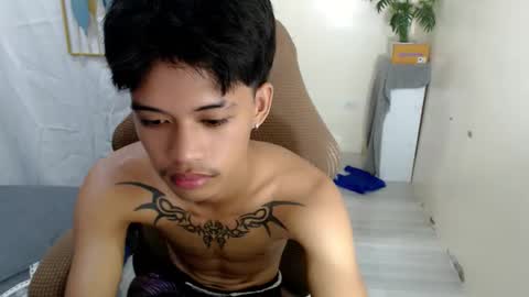 yourasian_eric online show from 05/15/26, 07:48