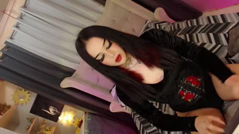 kim online show from 03/04/25, 08:16