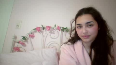 yourbella37 online show from 05/06/26, 07:52