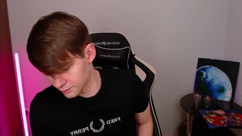 Snapshot of yourbilly chatting on 12/14/24, 04:34 Billy online show from 12/14/24, 04:34