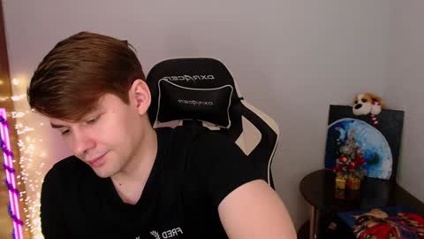 Snapshot of yourbilly chatting on 12/28/24, 06:39 Billy online show from 12/28/24, 06:39