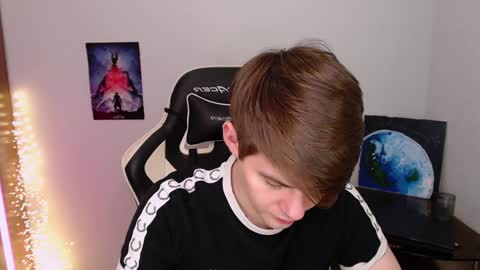 Snapshot of yourbilly chatting on 01/13/25, 01:02 Billy online show from 01/13/25, 01:02