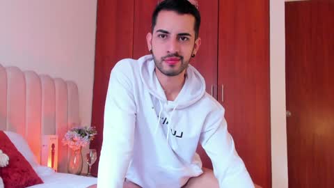 YOURBOYNEXTDOOR online show from 12/11/24, 05:26