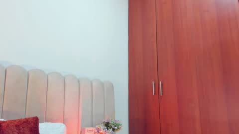 YOURBOYNEXTDOOR online show from 12/17/24, 08:34