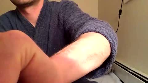 Snapshot of yourboytoy2121 chatting on 02/12/26, 08:31 boytoy online show from 02/12/26, 08:31