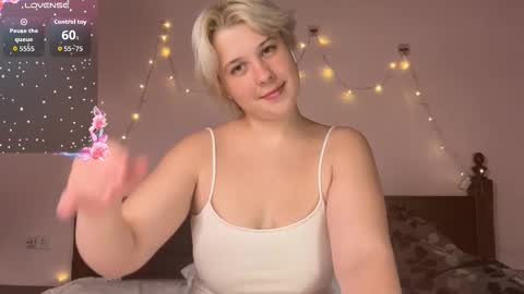 Snapshot of yourbunnymi chatting on 02/22/26, 05:00 Eva online show from 02/22/26, 05:00