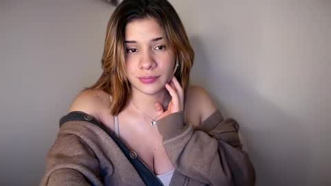 Snapshot of yourcutemolly__ chatting on 06/05/26, 05:14 yourcutemolly__ online show from 06/05/26, 05:14