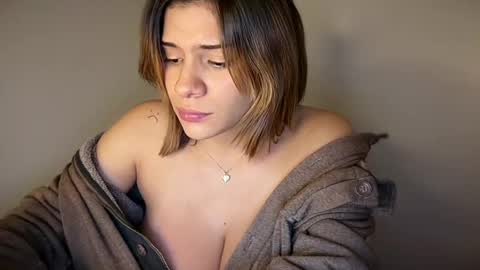 Snapshot of yourcutemolly__ chatting on 06/05/26, 06:52 yourcutemolly__ online show from 06/05/26, 06:52
