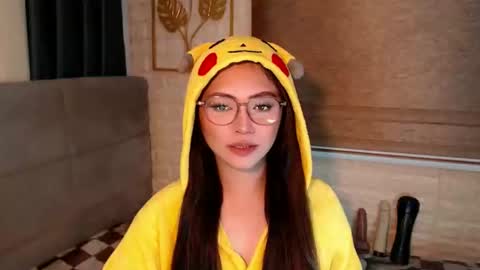 Snapshot of yourdevilsweettsx chatting on 01/09/25, 09:27 JEN online show from 01/09/25, 09:27