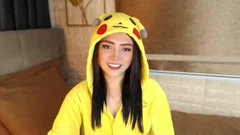 Snapshot of yourdevilsweettsx chatting on 09/10/25, 09:20 JEN online show from 09/10/25, 09:20