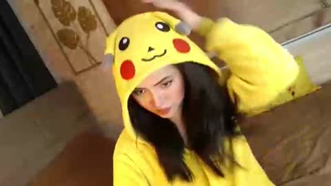 Snapshot of yourdevilsweettsx chatting on 09/16/25, 10:38 JEN online show from 09/16/25, 10:38