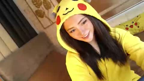 Snapshot of yourdevilsweettsx chatting on 09/24/25, 12:30 JEN online show from 09/24/25, 12:30