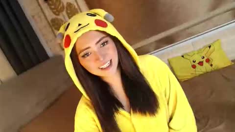 Snapshot of yourdevilsweettsx chatting on 10/05/25, 12:47 JEN online show from 10/05/25, 12:47