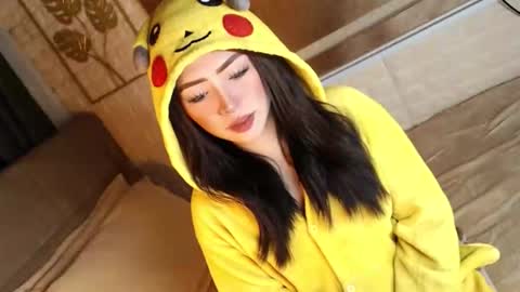 Snapshot of yourdevilsweettsx chatting on 10/28/25, 11:58 JEN online show from 10/28/25, 11:58