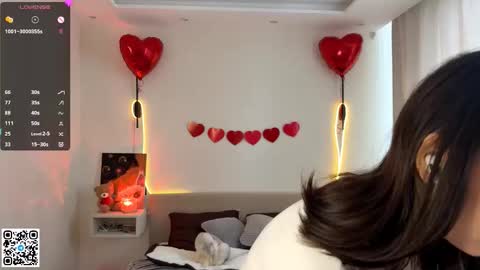 Snapshot of youremilia_ chatting on 02/20/26, 08:16 Emilia online show from 02/20/26, 08:16