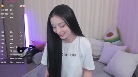 Snapshot of youreyesgazm chatting on 12/08/24, 08:41 Mary online show from 12/08/24, 08:41