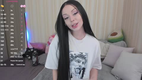 Mary online show from 12/27/24, 09:28