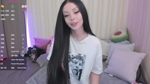 Snapshot of youreyesgazm chatting on 12/30/24, 10:10 Mary online show from 12/30/24, 10:10