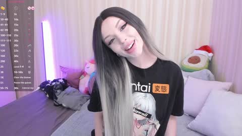 Snapshot of youreyesgazm chatting on 01/19/25, 09:33 Mary online show from 01/19/25, 09:33