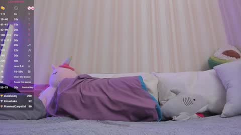 Snapshot of youreyesgazm chatting on 01/28/25, 11:28 Mary online show from 01/28/25, 11:28