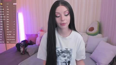 Mary online show from 02/01/25, 07:47