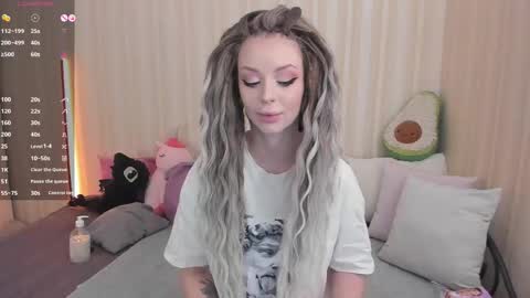 Snapshot of youreyesgazm chatting on 02/13/25, 08:27 Mary online show from 02/13/25, 08:27