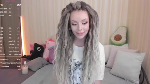 Mary online show from 02/13/25, 11:28