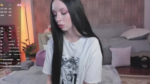 Snapshot of youreyesgazm chatting on 03/06/25, 11:47 Mary online show from 03/06/25, 11:47