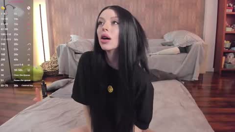 Snapshot of youreyesgazm chatting on 10/27/25, 09:35 Mary online show from 10/27/25, 09:35