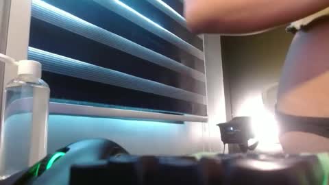 Snapshot of yourfantasyyy_ chatting on 02/15/26, 07:51 yourfantasyyy_ online show from 02/15/26, 07:51