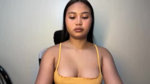 yourfantasyyy_ online show from 05/15/26, 08:54