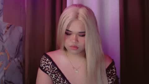 Jessica online show from 04/17/26, 04:43