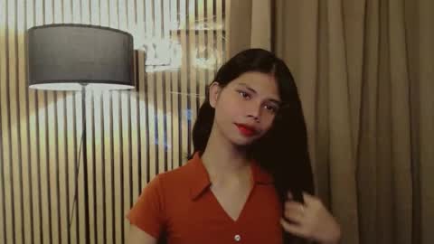 Vivian online show from 11/08/25, 12:22