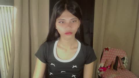 Vivian online show from 03/19/26, 01:42