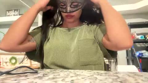 yourfavoritex3 online show from 10/13/25, 09:42