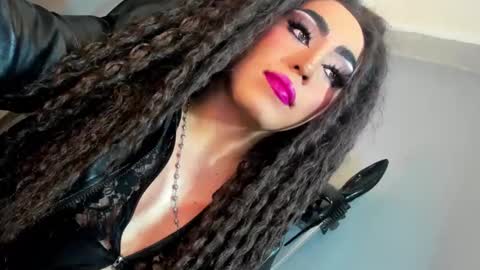  not into STINGY and CHEAP people online show from 12/01/25, 10:37