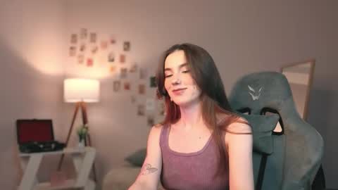 Snapshot of yourfrenchteacher chatting on 09/10/25, 08:20 Chloe online show from 09/10/25, 08:20