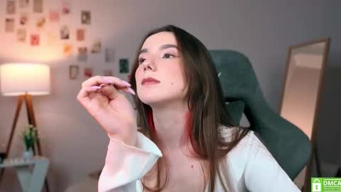 Snapshot of yourfrenchteacher chatting on 10/07/25, 09:56 Chloe online show from 10/07/25, 09:56