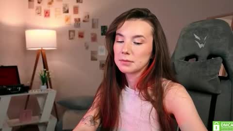 Snapshot of yourfrenchteacher chatting on 11/07/25, 05:29 Chloe online show from 11/07/25, 05:29